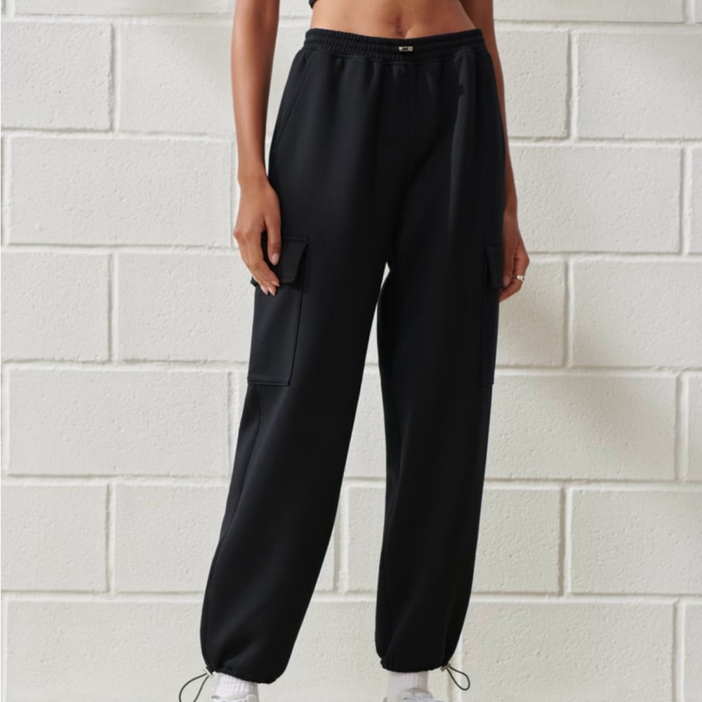 Abercrombie & Fitch neoKnit Utility Jogger